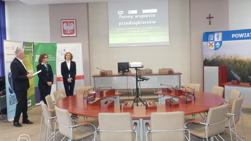 Zdjęcie galerii artykułu: Zdjęcie 4 ze spotkania informacyjnego z przedsiębiorcami. - Zdjęcie 4 ze spotkania informacyjnego z przedsiębiorcami.